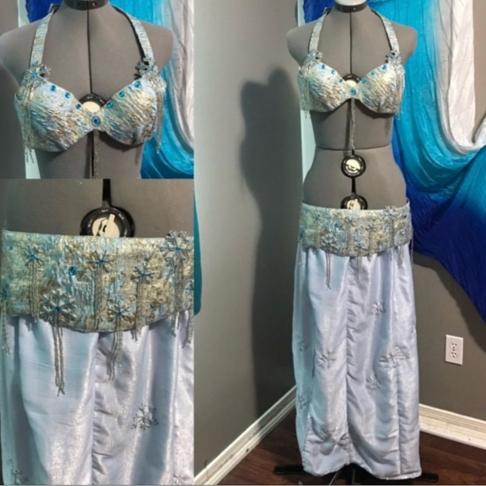 Hand made Belly Dance Costume 36B. 3 piece. Blue and Silver Snowflakes